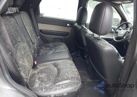 2010 Mercury Mariner z USA, uszkodzony, nr VIN 4M2CN9BG3AKJ08951